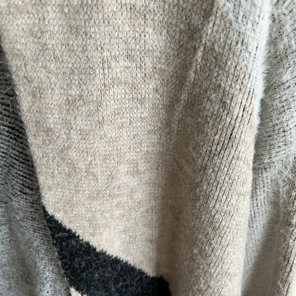 Cardigan - Picture 6 of 6